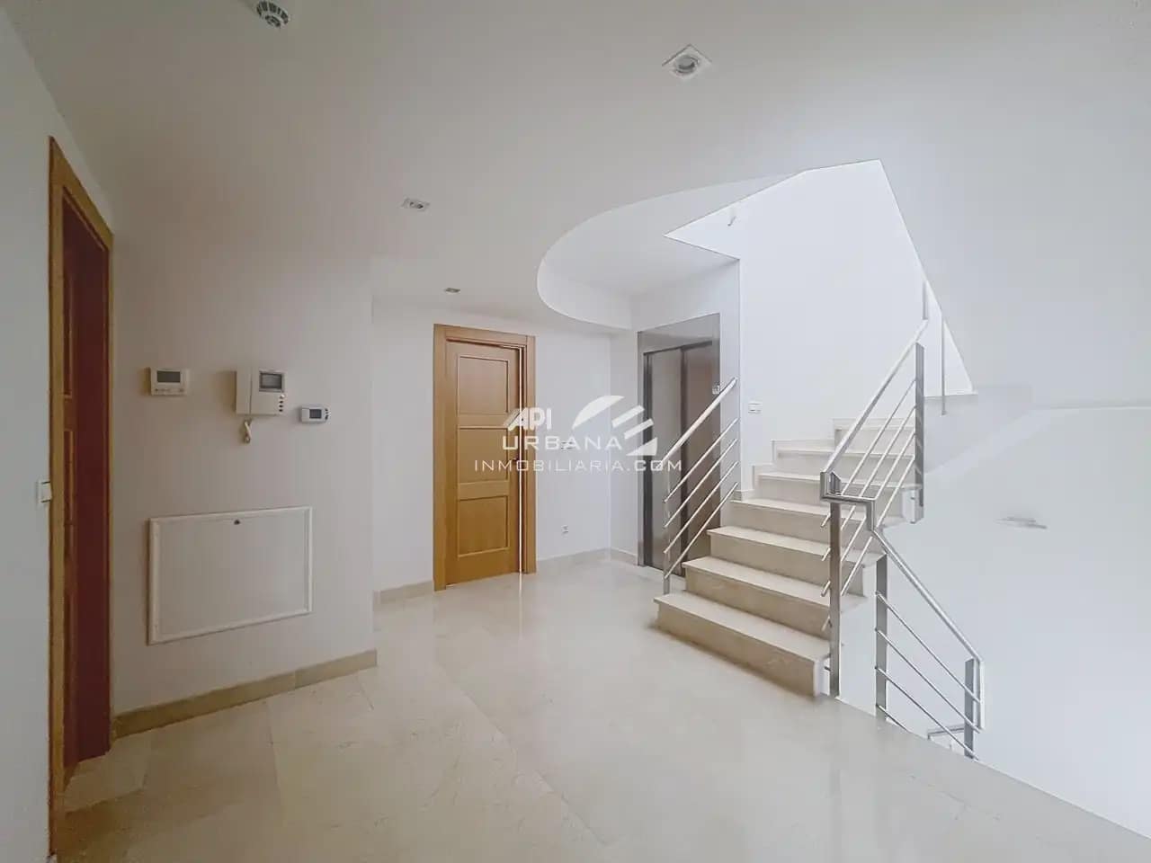 4 soveværelse Byhus til salg i Lucena med swimmingpool garage - € 390.000 (Ref: 9963934)
