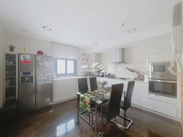 4 soveværelse Byhus til salg i Lucena med swimmingpool garage - € 390.000 (Ref: 9963934)