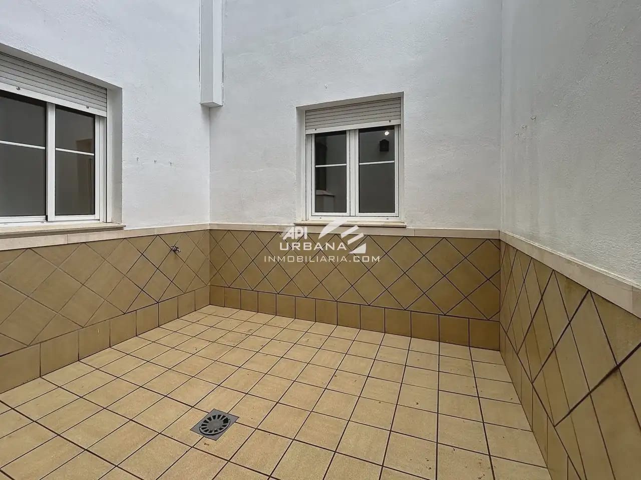 2 soveværelse Lejlighed til salg i Lucena - € 108.000 (Ref: 9963940)