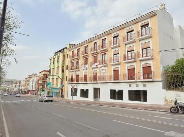 Kommersiell til leie i Lucena - € 4 000 (Ref: 9963941)
