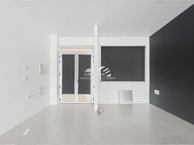 Commerciale in vendita in Lucena - 36.000 € (Rif: 9963943)