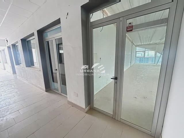 Commerciale in vendita in Lucena - 36.000 € (Rif: 9963943)