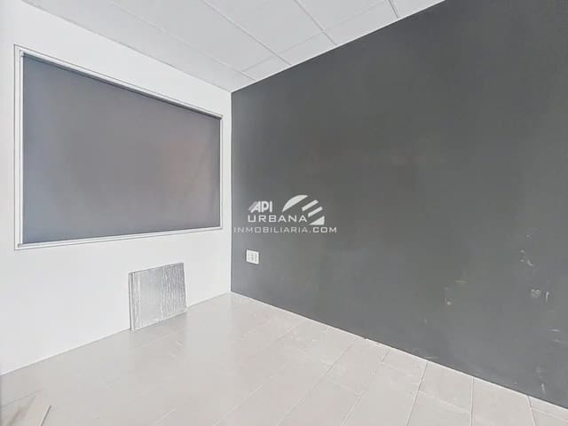 Commerciale in vendita in Lucena - 36.000 € (Rif: 9963943)