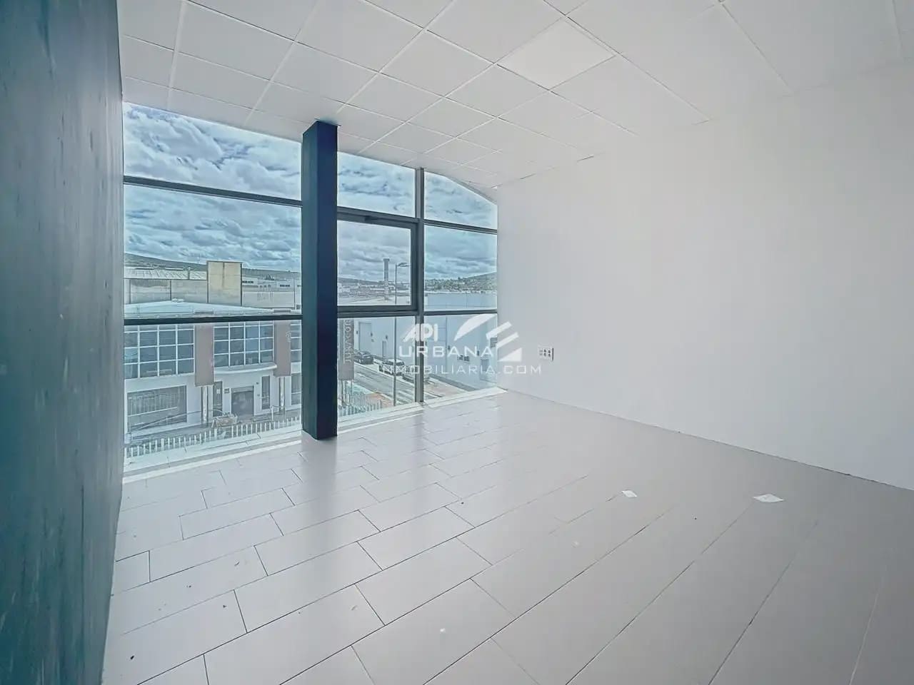 Commerciale in vendita in Lucena - 36.000 € (Rif: 9963943)