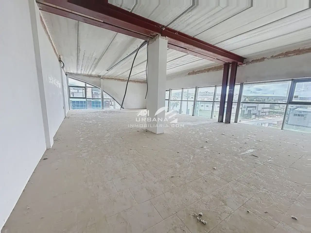Commercial for sale in Lucena - € 58,000 (Ref: 9963944)