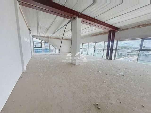 Gewerbe zu verkaufen in Lucena - 58.000 € (Ref: 9963944)