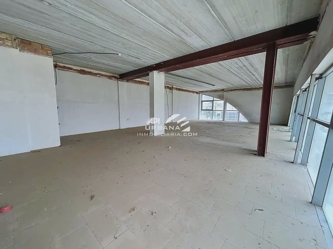 Commercial for sale in Lucena - € 58,000 (Ref: 9963944)