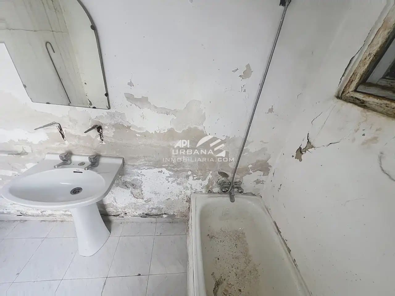 2 soveværelse Byhus til salg i Lucena - € 45.000 (Ref: 9963952)