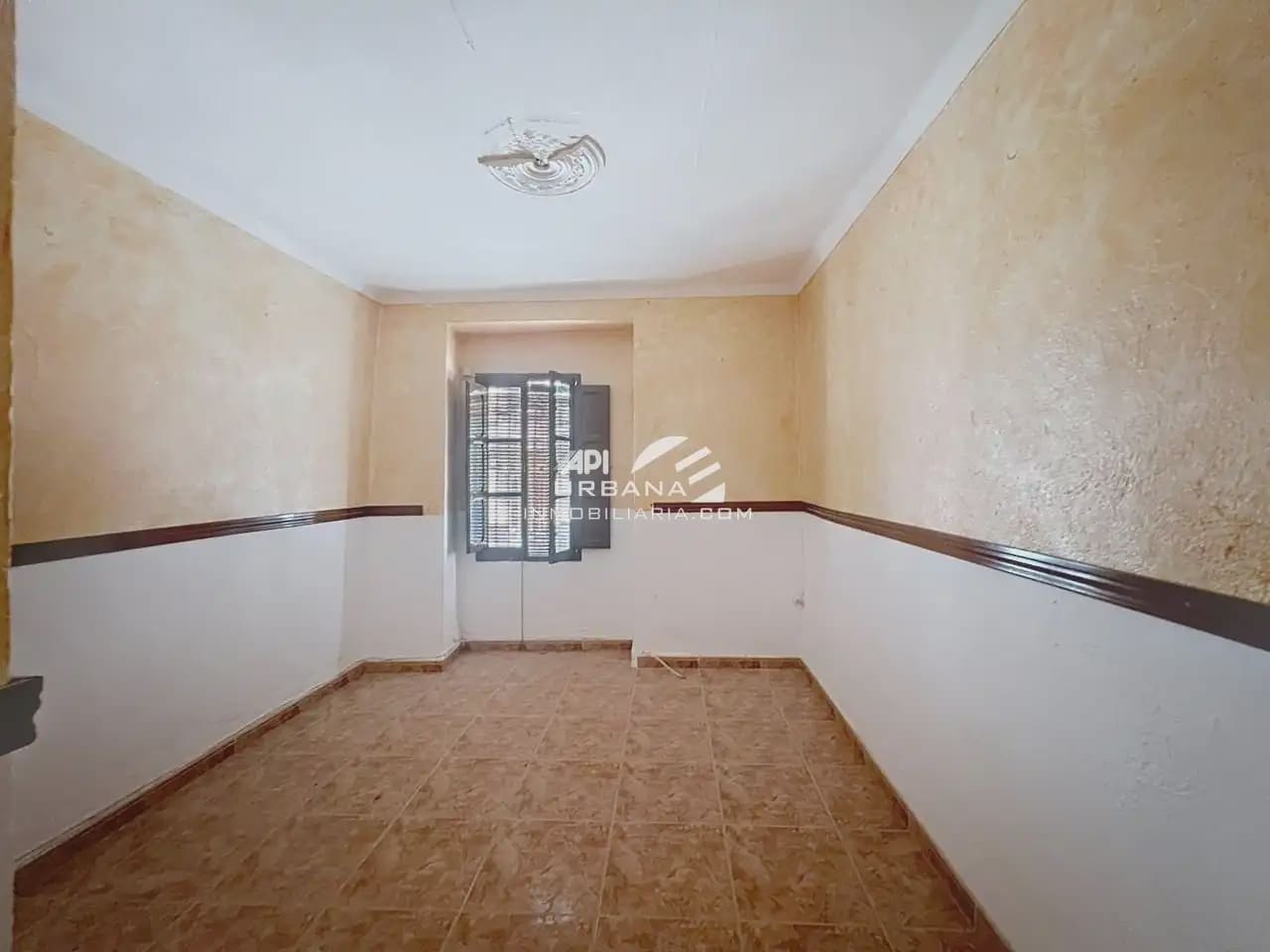 Ruïne te koop in Nueva Carteya - € 65.000 (Ref: 9963956)