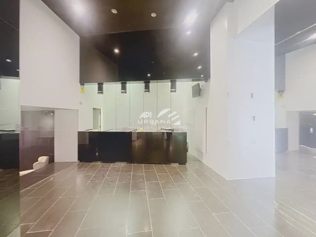 Komercyjne na sprzedaż w Lucena - 550 000 € (Ref: 9963961)