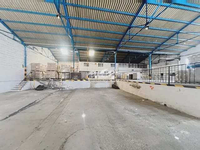 Commercial for rent in Lucena - € 1,200 (Ref: 9963968)
