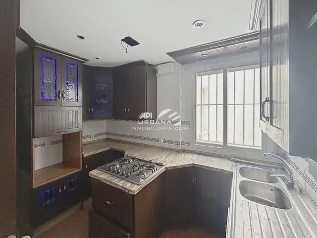 3 makuuhuone Asunto myytävänä paikassa Lucena mukana 
autotalli - 102 600 € (Ref: 9963972)