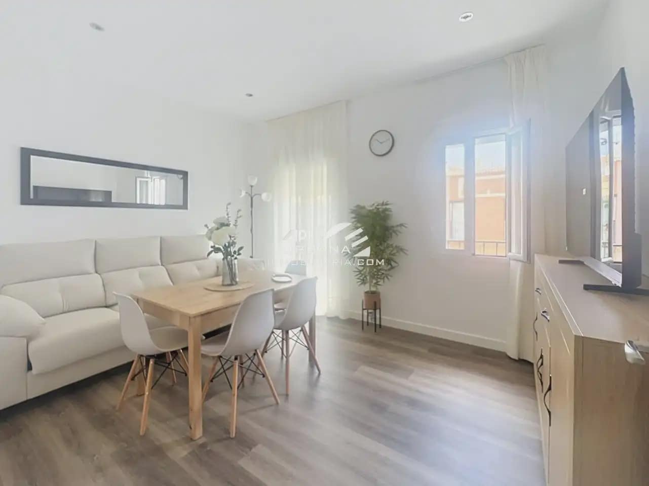 2 makuuhuone Asunto vuokrattavana paikassa Rute mukana 
autotalli - 595 € (Ref: 9963973)