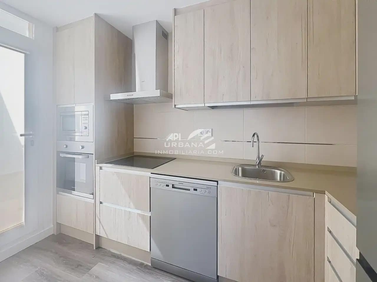 2 makuuhuone Asunto vuokrattavana paikassa Rute mukana 
autotalli - 595 € (Ref: 9963973)
