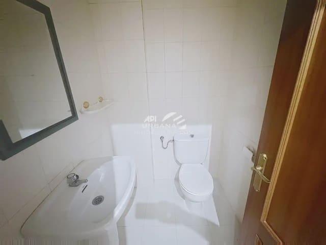 Kontor til salg i Lucena - € 80.000 (Ref: 9963975)