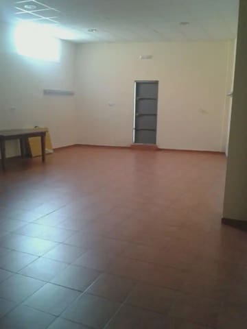 Erhverv til leje i Lucena - € 380 (Ref: 9963979)