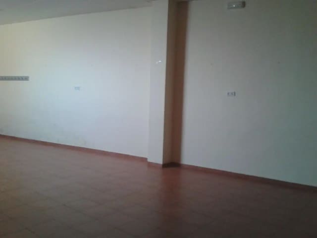 Erhverv til leje i Lucena - € 380 (Ref: 9963979)