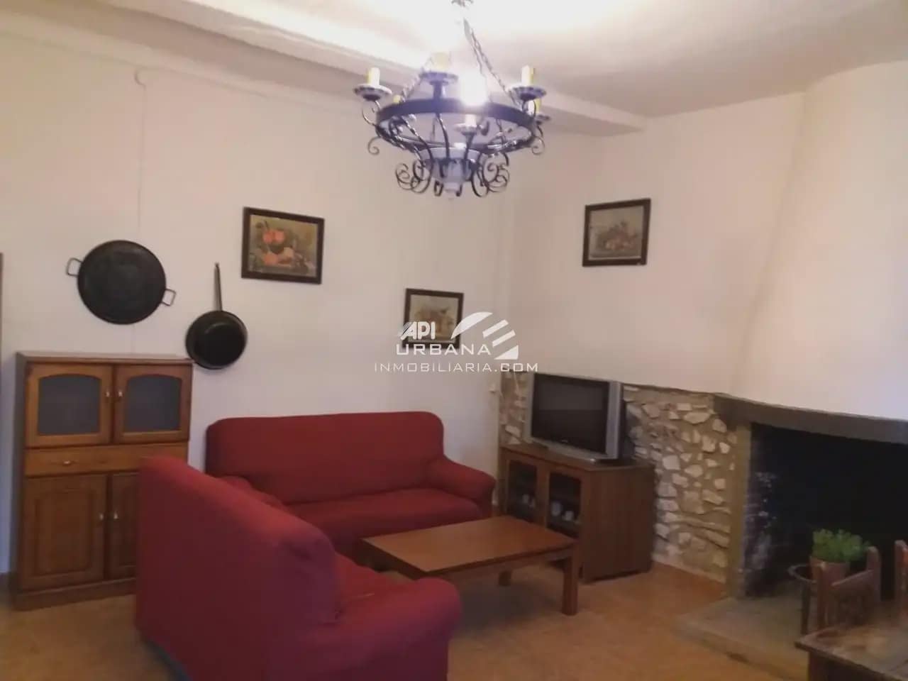 3 bedroom Villa for rent in Lucena with pool - € 925 (Ref: 9968875)