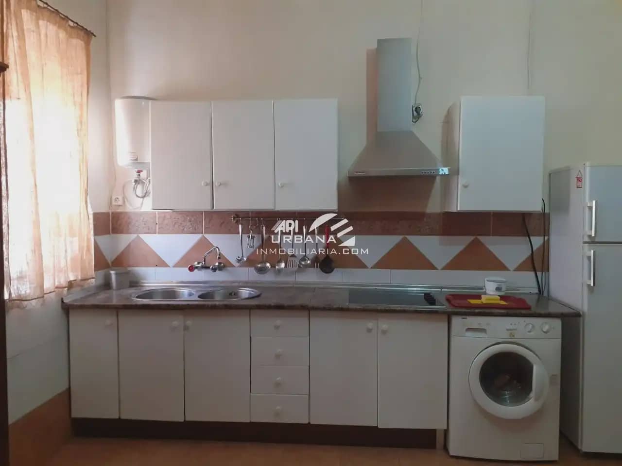 3 bedroom Villa for rent in Lucena with pool - € 925 (Ref: 9968875)