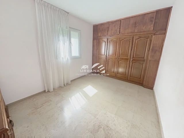 3 camera da letto Appartamento in vendita in Lucena - 85.000 € (Rif: 9970897)