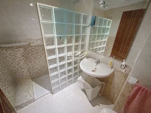 3 camera da letto Appartamento in vendita in Lucena - 85.000 € (Rif: 9970897)