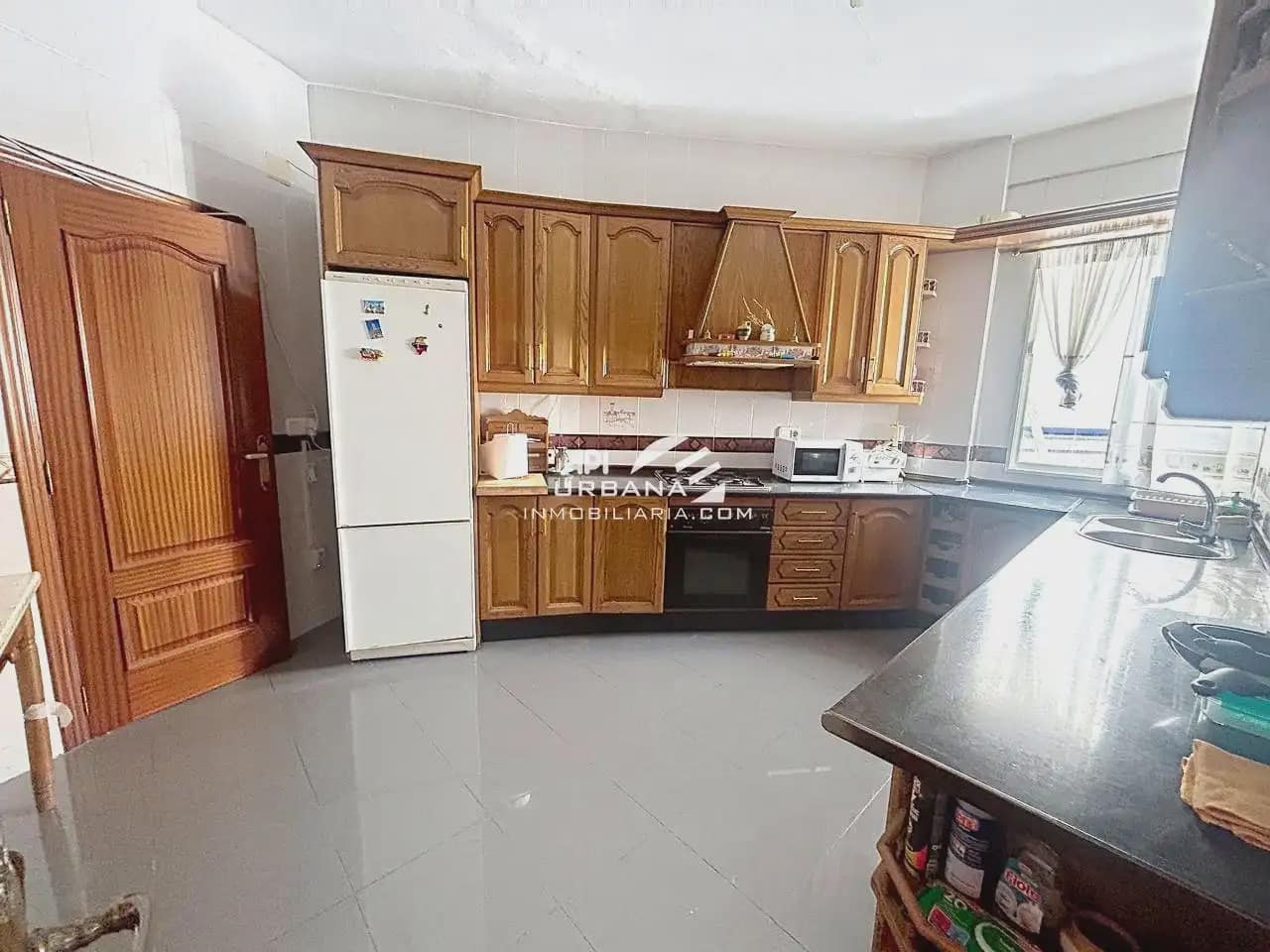 3 makuuhuone Huoneisto myytävänä paikassa Lucena - 98 000 € (Ref: 9986158)