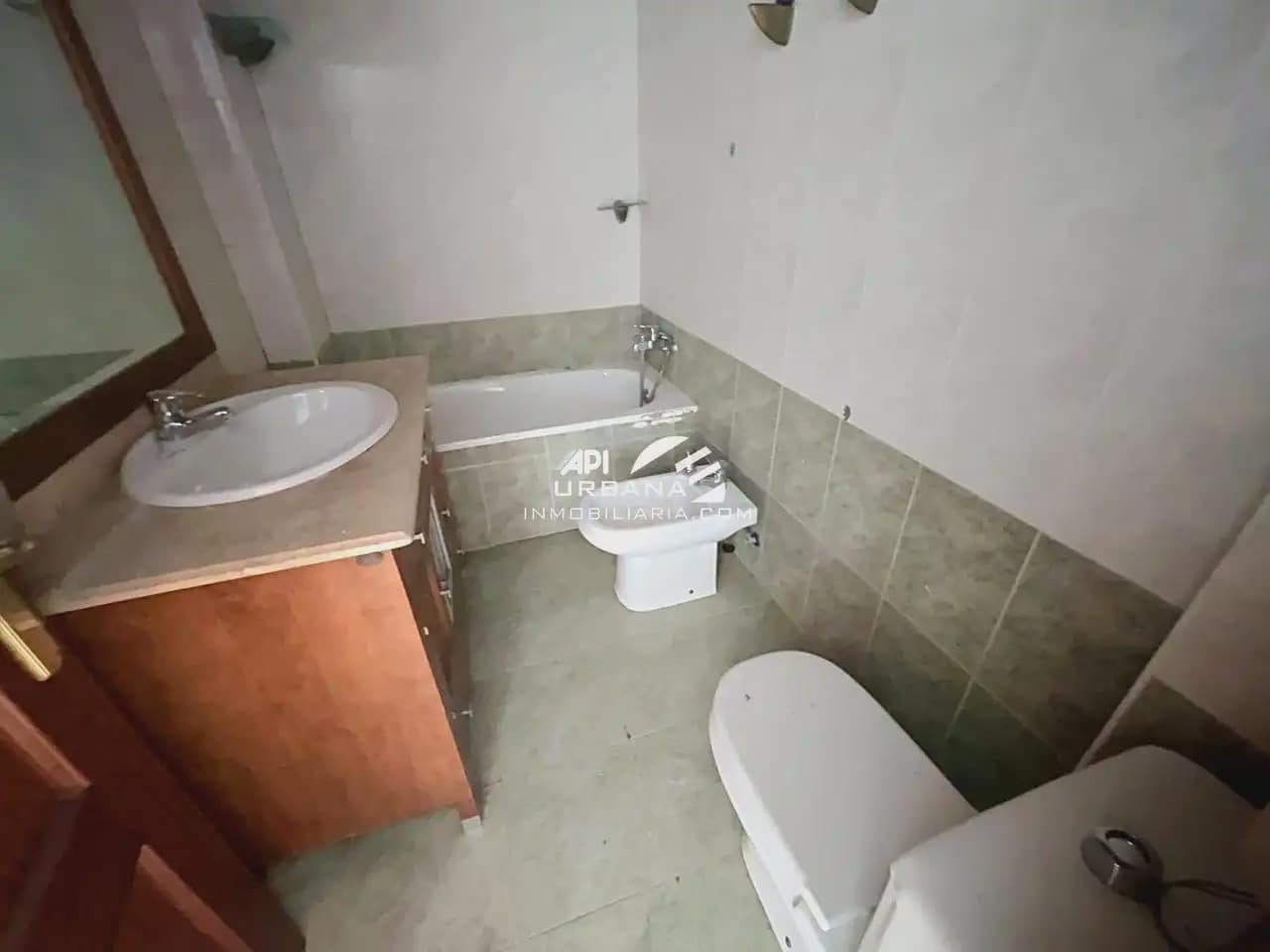 3 soveværelse Lejlighed til salg i Lucena med garage - € 83.400 (Ref: 9991541)