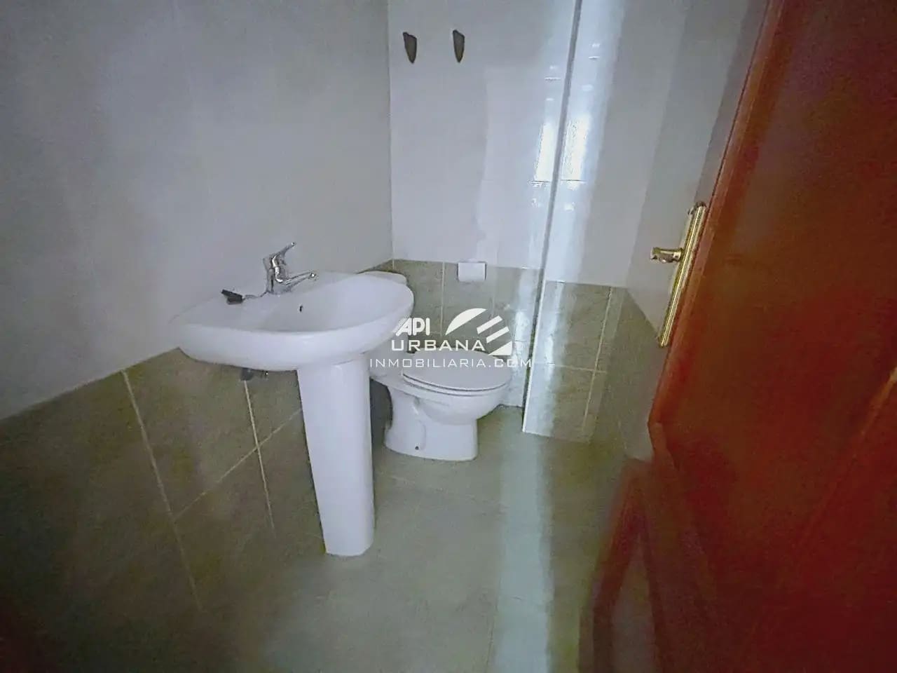 3 soveværelse Lejlighed til salg i Lucena med garage - € 83.400 (Ref: 9991541)