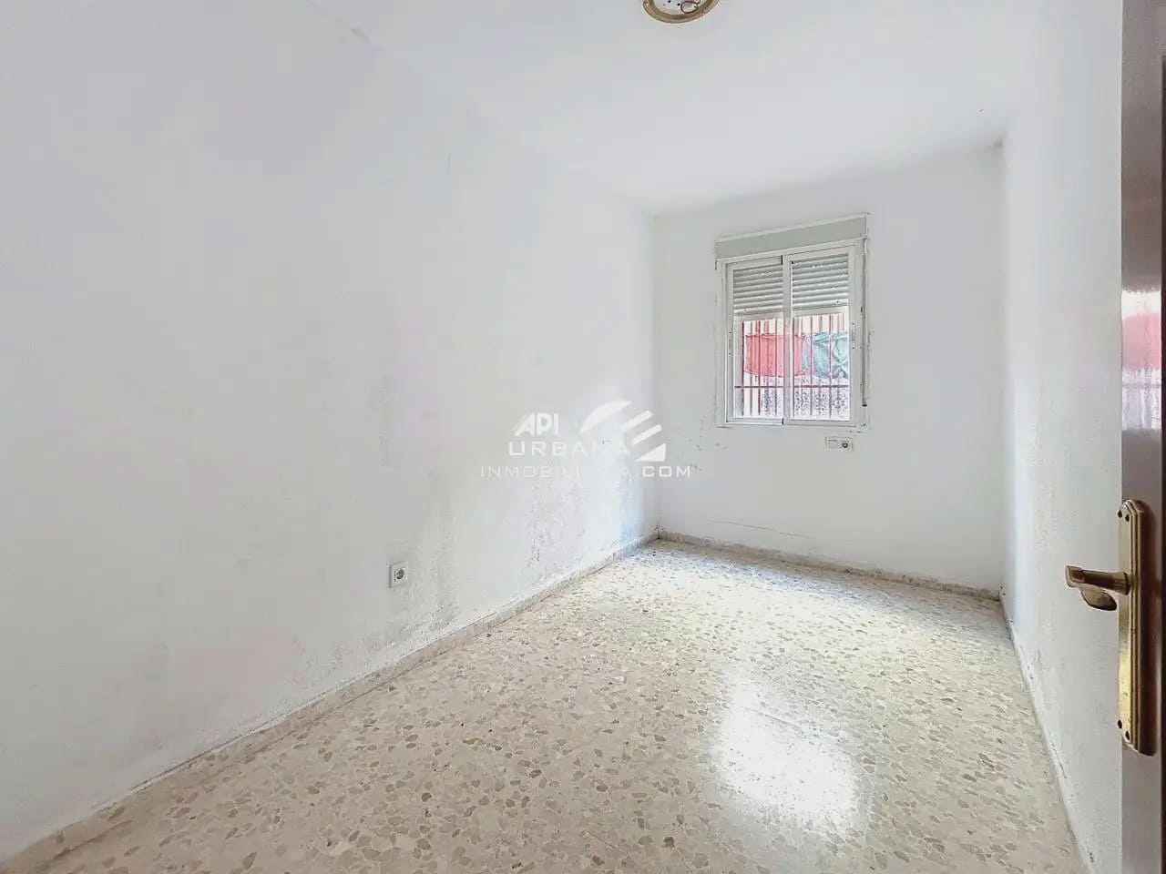 3 soveværelse Lejlighed til salg i Lucena med garage - € 83.400 (Ref: 9991541)