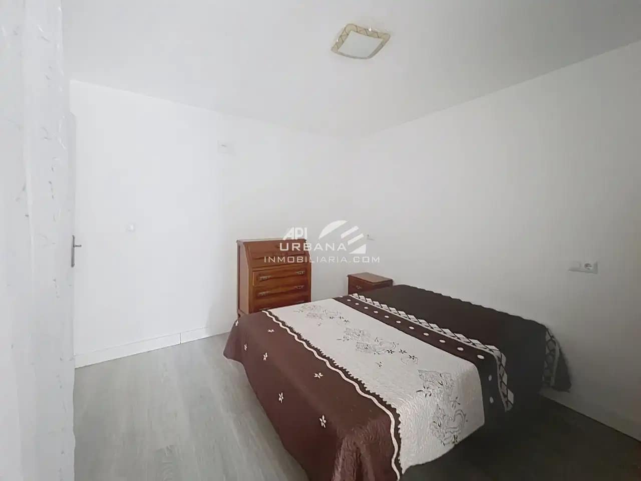 4 quarto Casa em Banda para venda em Lucena - 120 000 € (Ref: 9997547)