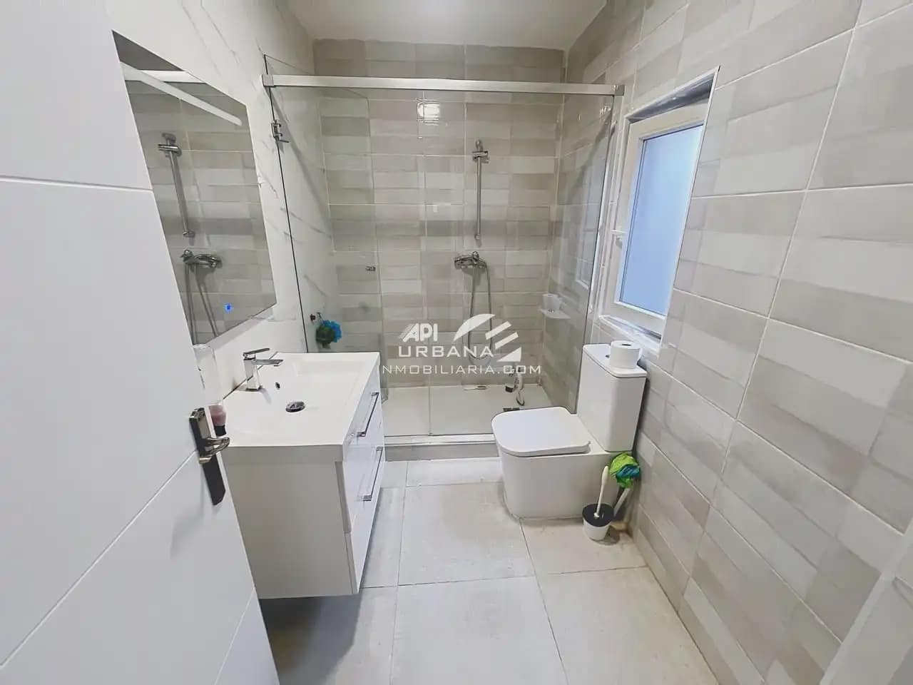 4 quarto Casa em Banda para venda em Lucena - 120 000 € (Ref: 9997547)