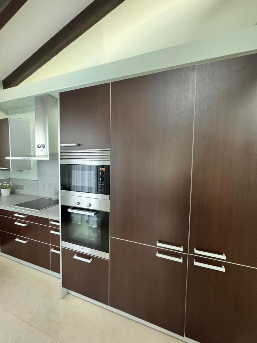 3 bedroom Penthouse for rent in Benahavis with pool garage - € 5,000 (Ref: 9733233)