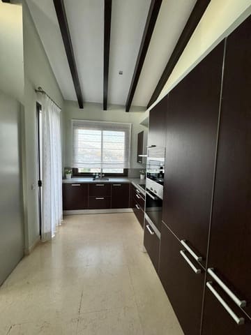 3 soveværelse Penthouse til leje i El Paraíso, Benahavís med swimmingpool garage - € 5.000 (Ref: 9733233)