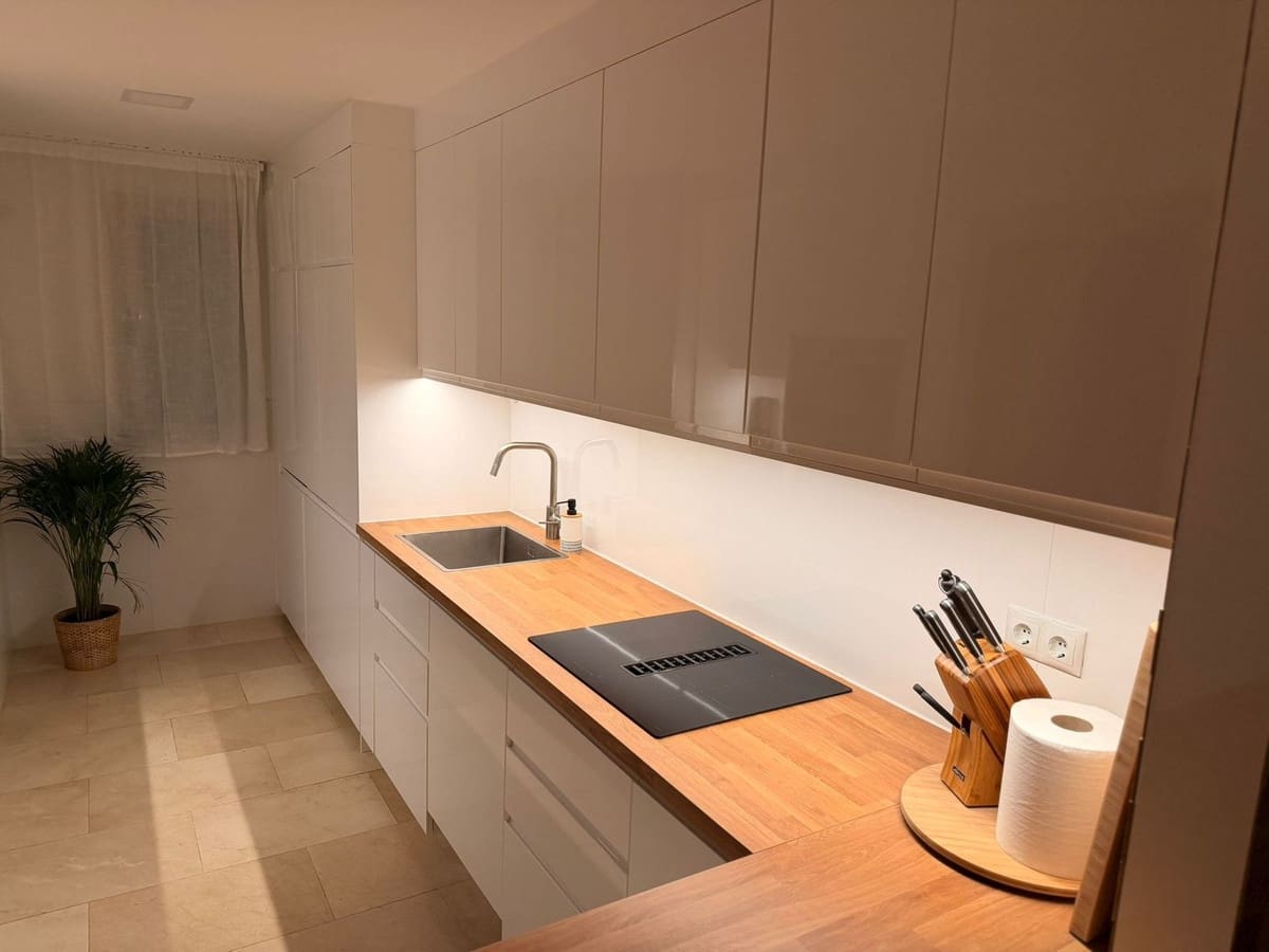 2 chambre Appartement à vendre à Benahavis avec piscine garage - 650 000 € (Ref: 9733235)