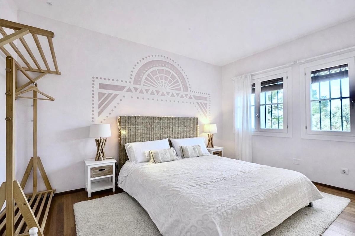 3 soveværelse Byhus til leje i Nueva Andalucia med swimmingpool - € 3.800 (Ref: 9733236)