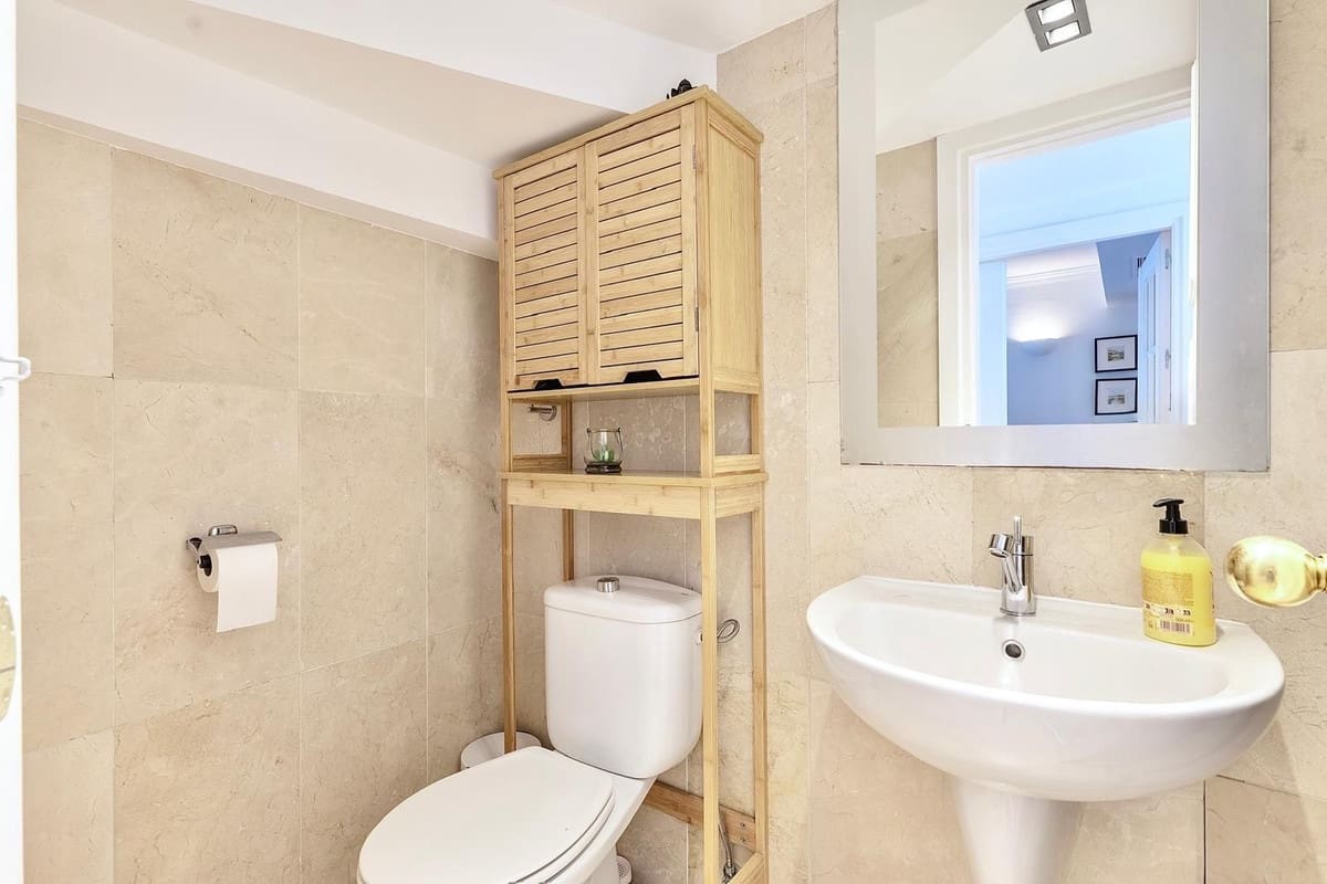 3 soveværelse Byhus til leje i Nueva Andalucia med swimmingpool - € 3.800 (Ref: 9733236)