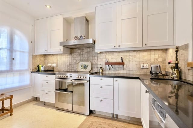 3 sypialnia Dom do wynajęcia w Nueva Andalucia, Marbella z basenem - 3 800 € (Ref: 9733236)