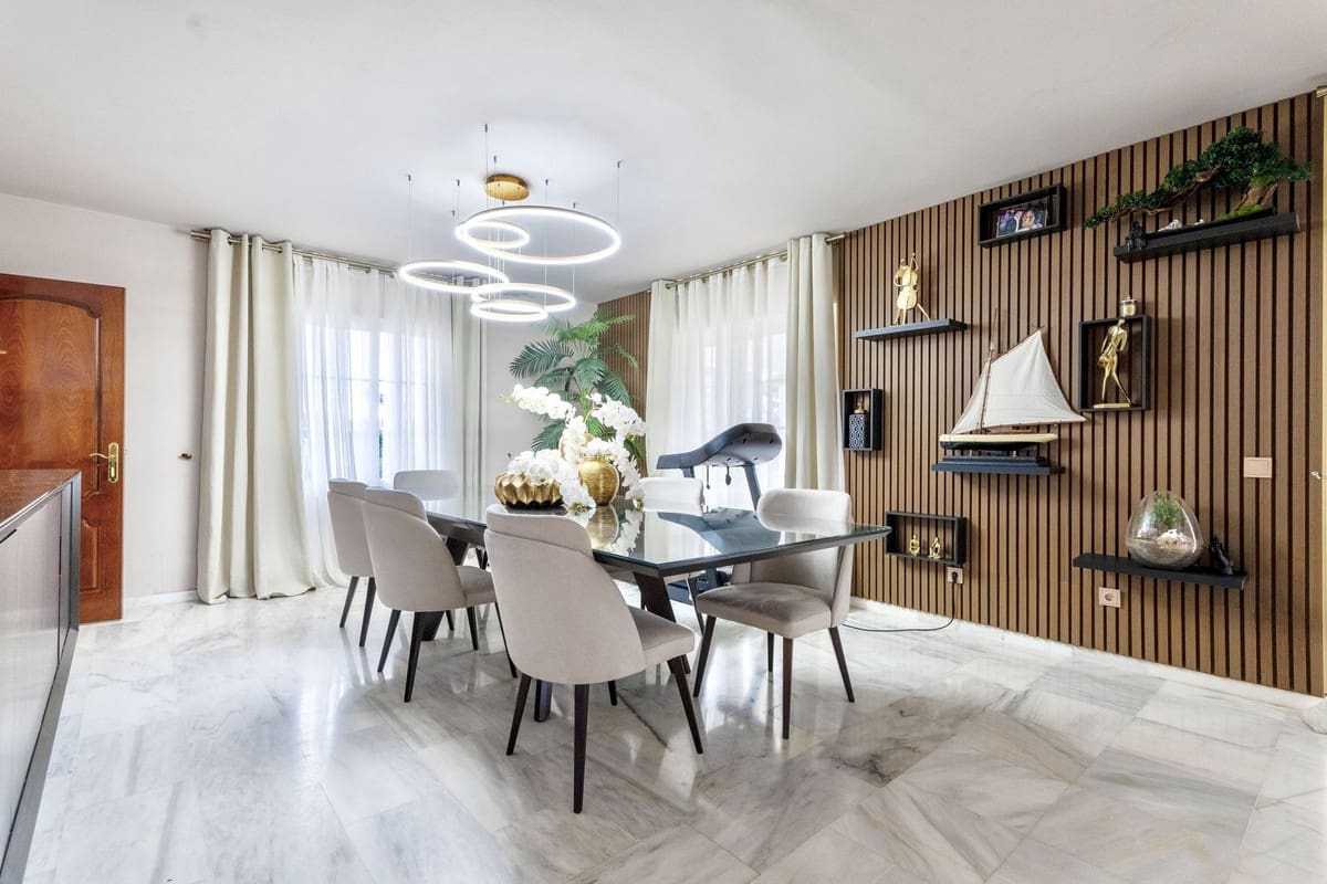 7 bedroom Villa for sale in Guadalmina with pool garage - € 2,300,000 (Ref: 9733237)