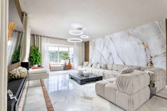 7 quarto Moradia para venda em Guadalmina Alta, Marbella com piscina garagem - 2 300 000 € (Ref: 9733237)