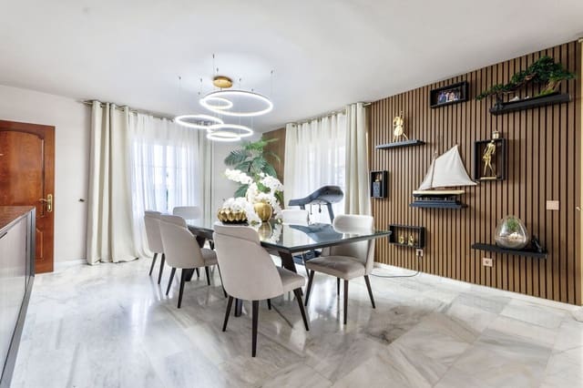 7 quarto Moradia para venda em Guadalmina Alta, Marbella com piscina garagem - 2 300 000 € (Ref: 9733237)