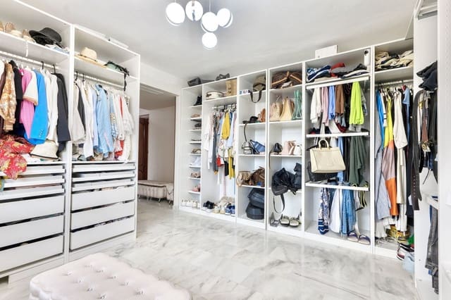 7 quarto Moradia para venda em Guadalmina Alta, Marbella com piscina garagem - 2 300 000 € (Ref: 9733237)