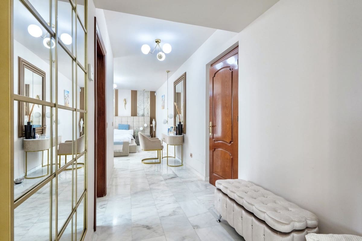 7 bedroom Villa for sale in Guadalmina with pool garage - € 2,300,000 (Ref: 9733237)