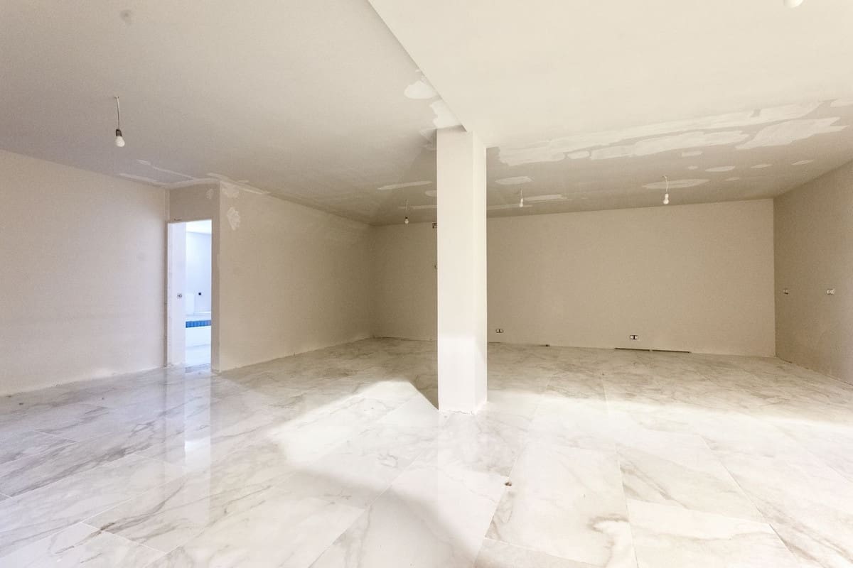 7 bedroom Villa for sale in Guadalmina with pool garage - € 2,300,000 (Ref: 9733237)