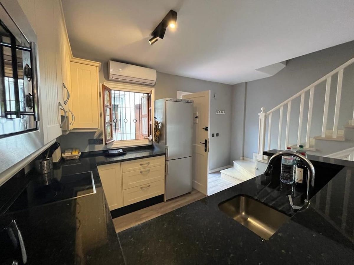 2 bedroom Apartment for holiday rental in Costalita with pool garage - € 1,750 (Ref: 9733240)