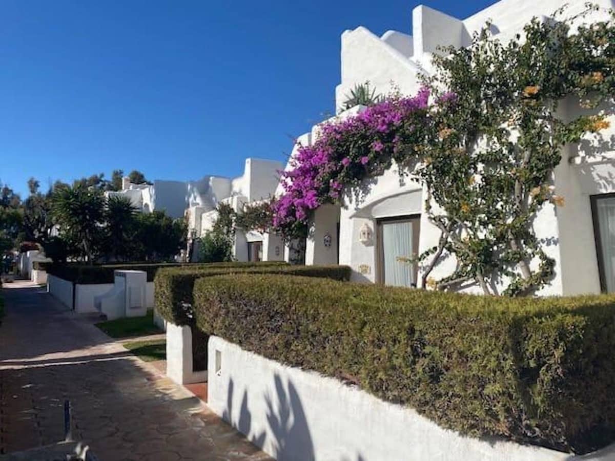 2 bedroom Apartment for holiday rental in Costalita with pool garage - € 1,750 (Ref: 9733240)