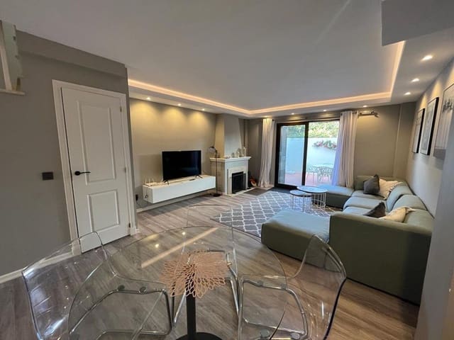 2 sovrum Lägenhet för semesterbostäder i Costalita, Estepona med pool garage - 1 750 € (Ref: 9733240)