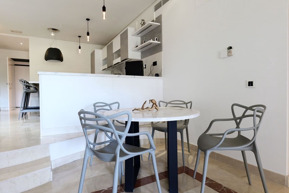 3 bedroom Apartment for sale in Puerto Banus with pool garage - € 849,000 (Ref: 9733241)