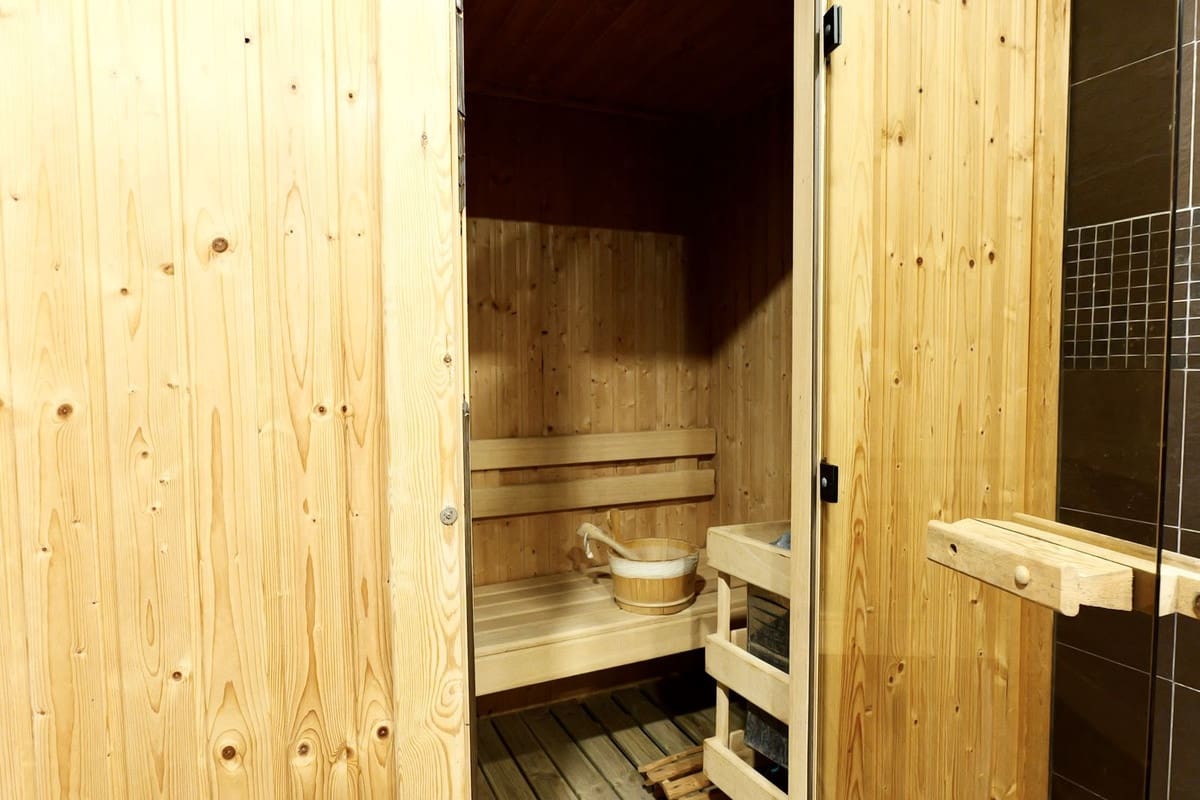 3 bedroom Apartment for sale in Puerto Banus with pool garage - € 849,000 (Ref: 9733241)