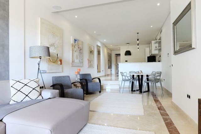 3 soveværelse Lejlighed til salg i Puerto Banus, Marbella med swimmingpool garage - € 849.000 (Ref: 9733241)