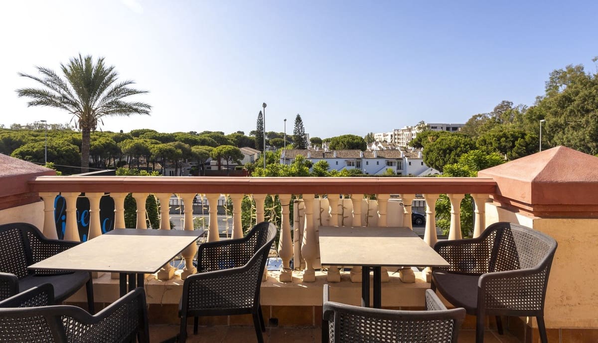 2 sypialnia Restauracja lub bar na sprzedaż w El Paraiso - 800 000 € (Ref: 9733242)
